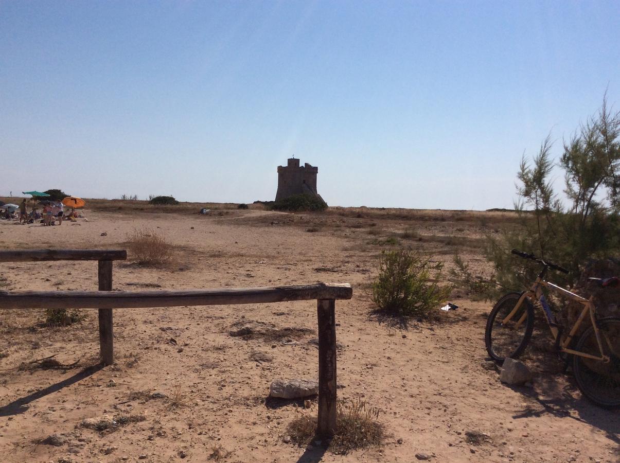 Baia Di Torre Squillace 圣伊西多罗 外观 照片